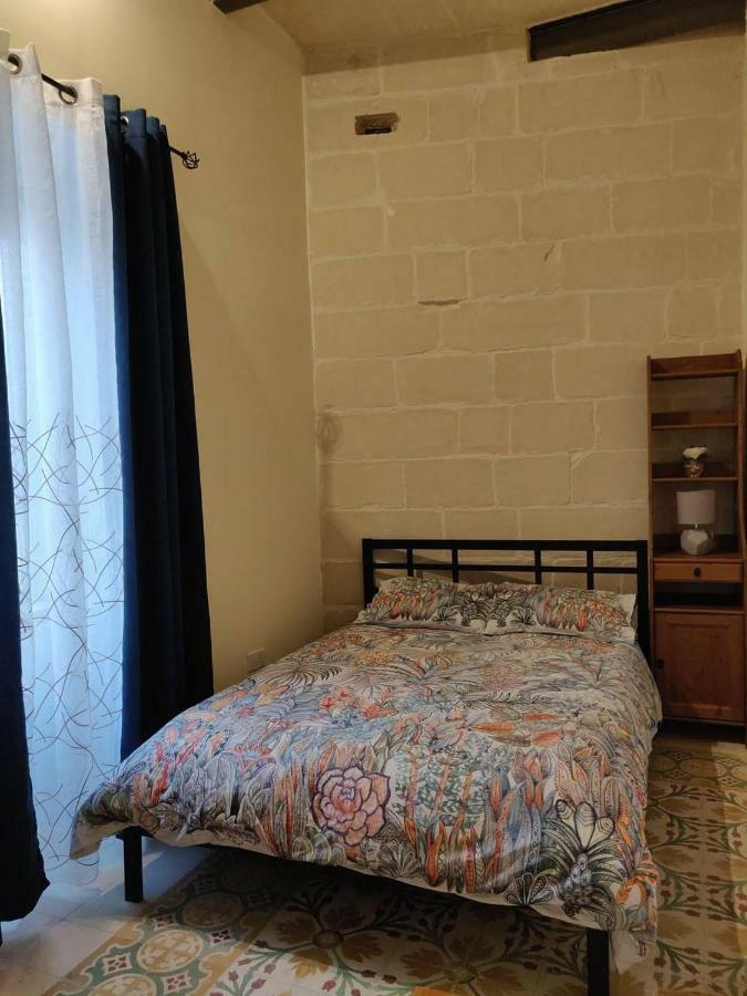 Rons Town House Leilighet Tarxien Eksteriør bilde